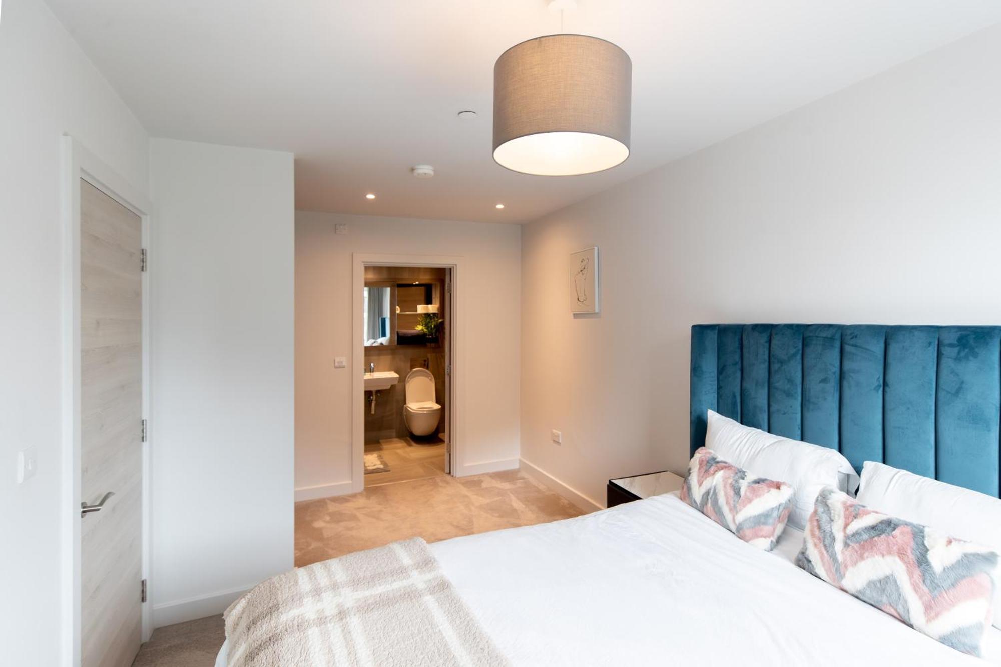Modern 2 Bedroom City Centre Apartment W Balcony Manchester Buitenkant foto
